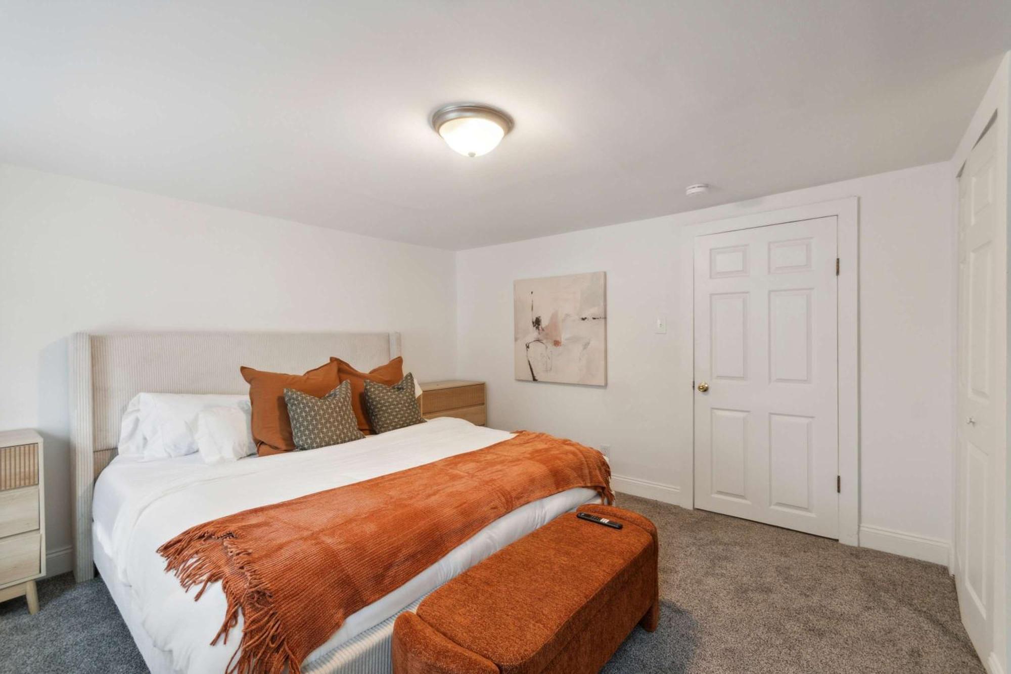 Corner Rowhome With Parking Sleeps 8 Bala Cynwyd